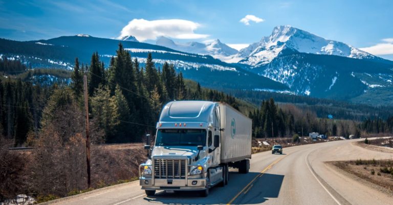 Learn about volume LTL shipping vs partial truckload shipping
